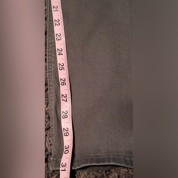 FDJ French Dressing Jean
Olivia
Army Green
High-rise 
Straight Leg
Sz. 14x31 - Picture 3 of 9